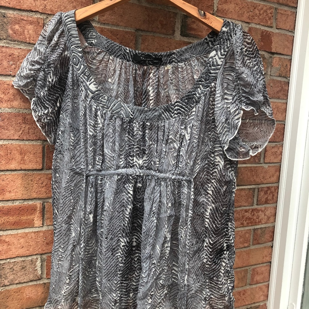 Top: 100% Silk Tahari, size M *USED*